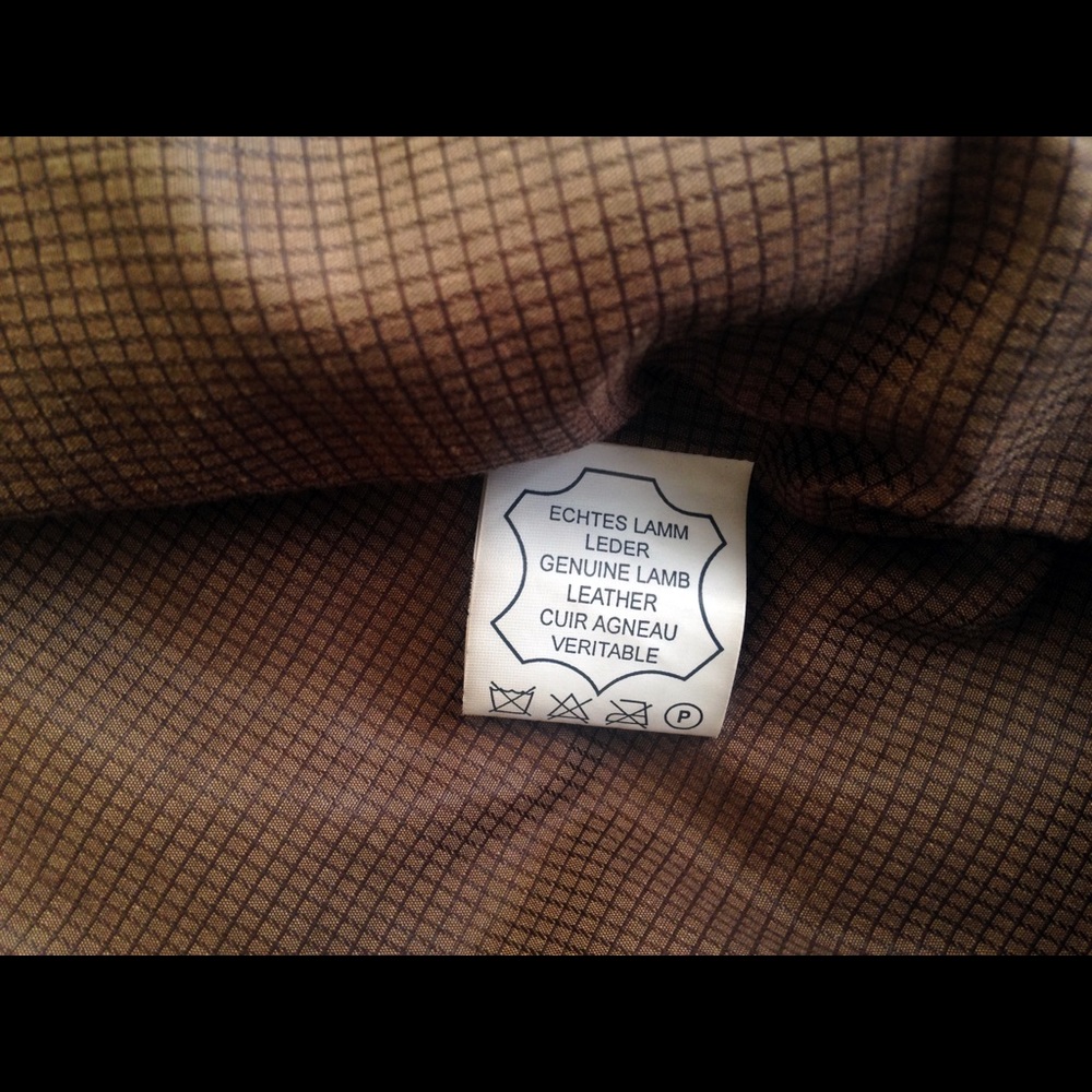 Coat - Picture 4 of 5